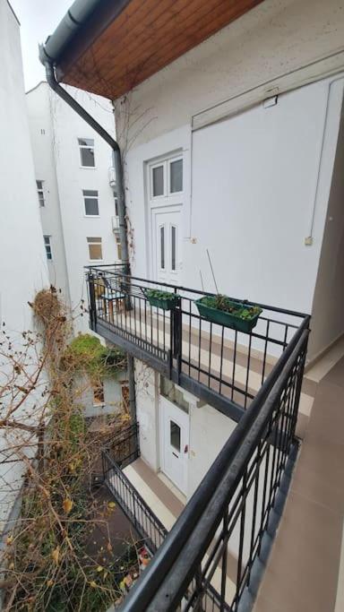 Violet With Air Condition Apartament Budapesta